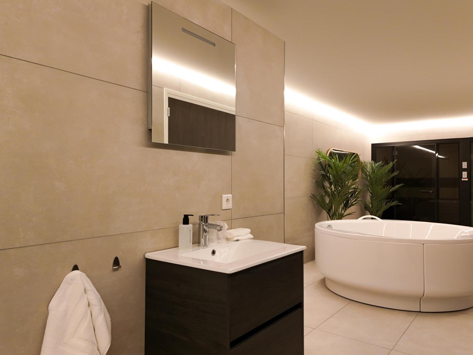 Hike & Bike Hotel Noordwolde  エクステリア 写真